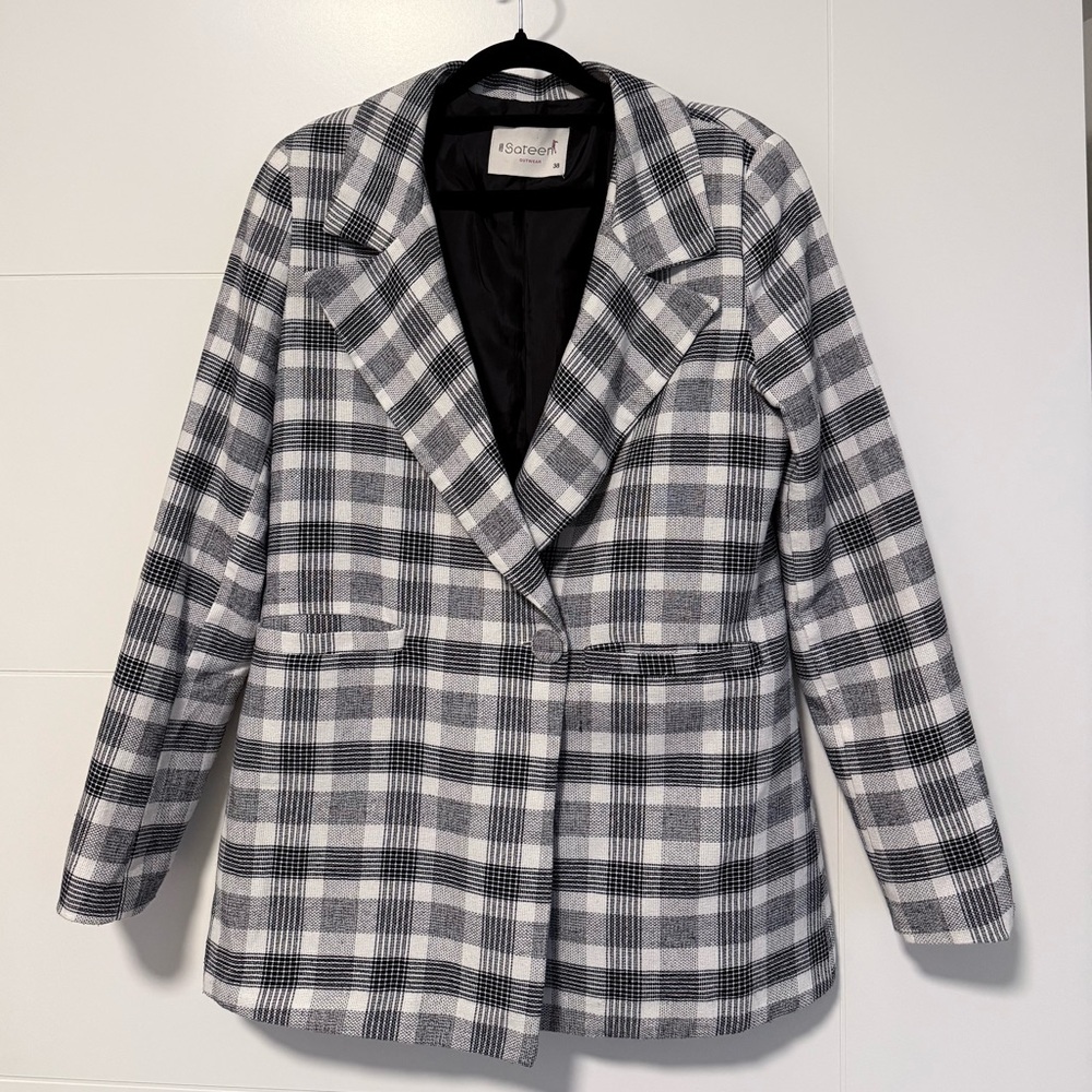 Plaid Women's Coat - Black and White